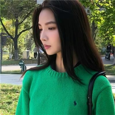 燃火的女孩 封面